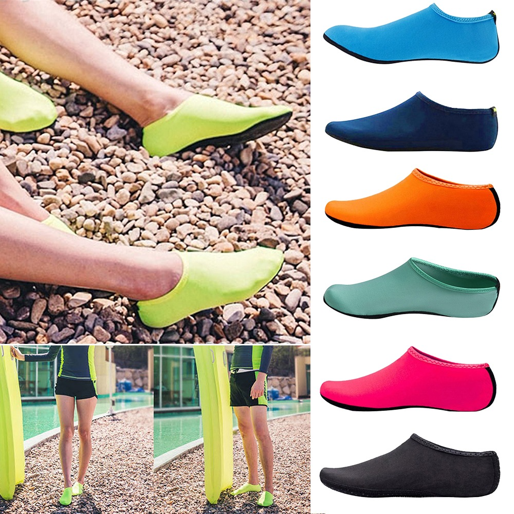 Lightweight unisex quick-dry water shoes, perfect for beach, pool, travel & active summer wear.