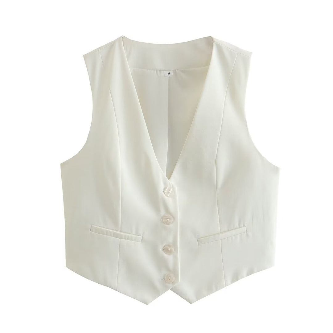 Elegant women's tailored vest, offering a refined look for business and smart casual occasions.