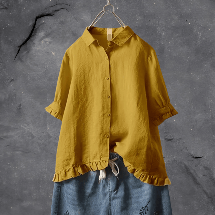Elegant women's long-sleeve shirt, a comfortable and stylish top for a fashionable everyday look.