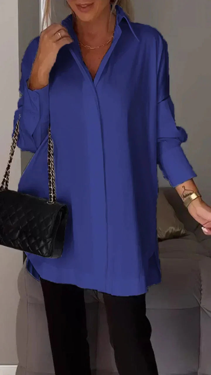 Chic & comfortable women's oversize blouse. Versatile loose fit top for elegant casual wear.