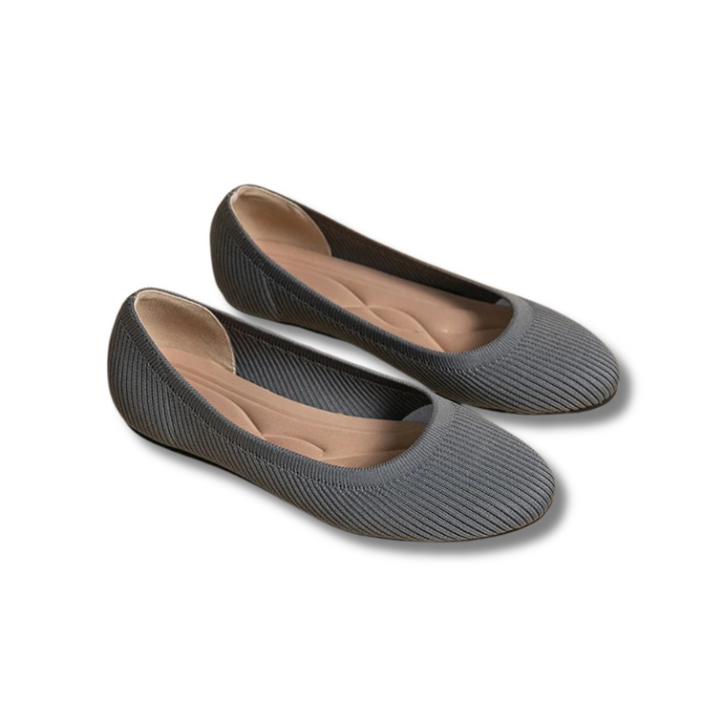 Versatile women's ballet flats, a comfy and stylish choice for casual shoes, office shoes, or everyday fashion.