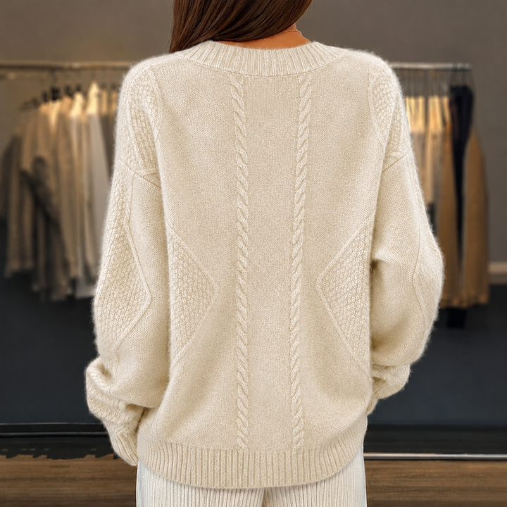 Warm & cozy women's v-neck knit cardigan. Long sleeve comfort, ideal for everyday casual wear.