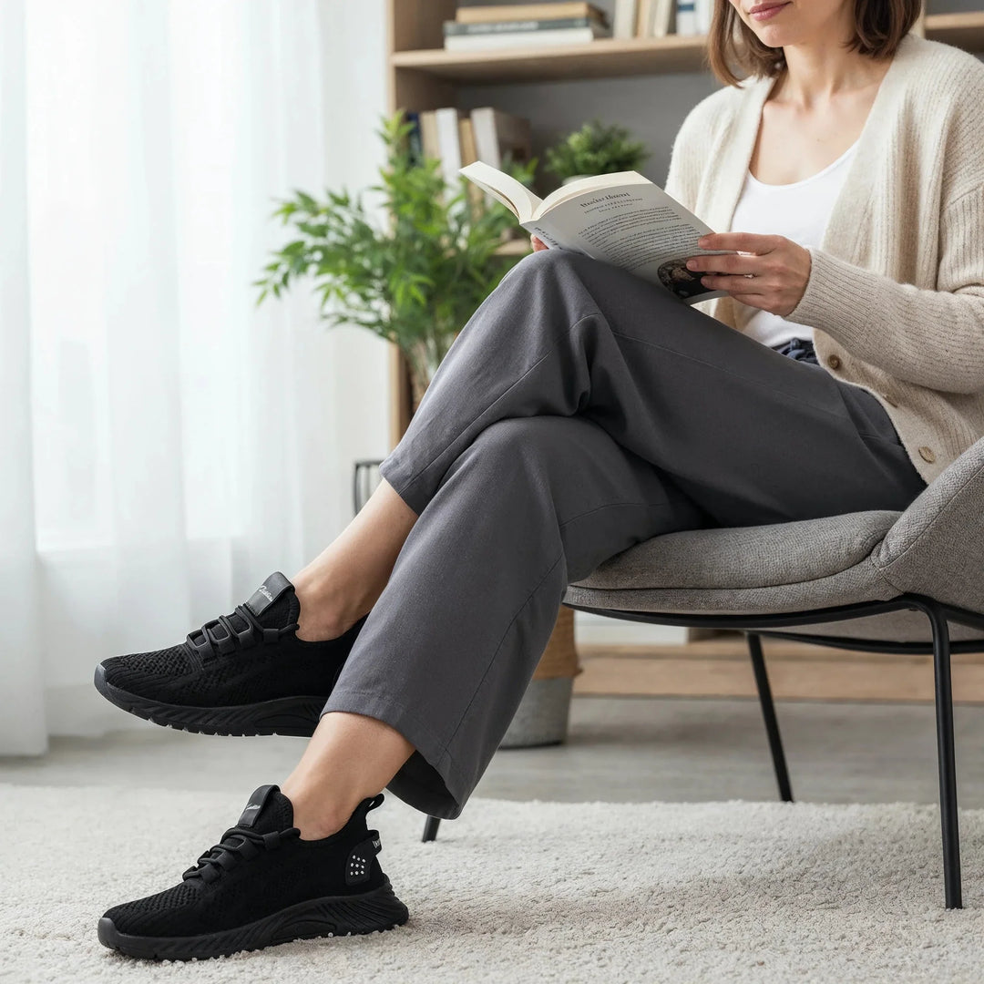 Lace-up women's everyday sneakers, perfect for comfortable walking & casual outings.
