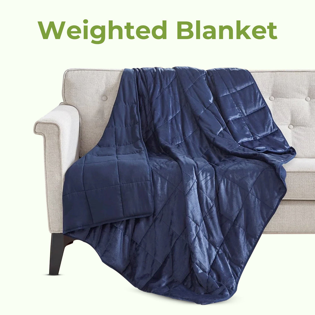 Cozy weighted blanket for adults, ideal for relaxation, reducing stress and enhancing comfort.
