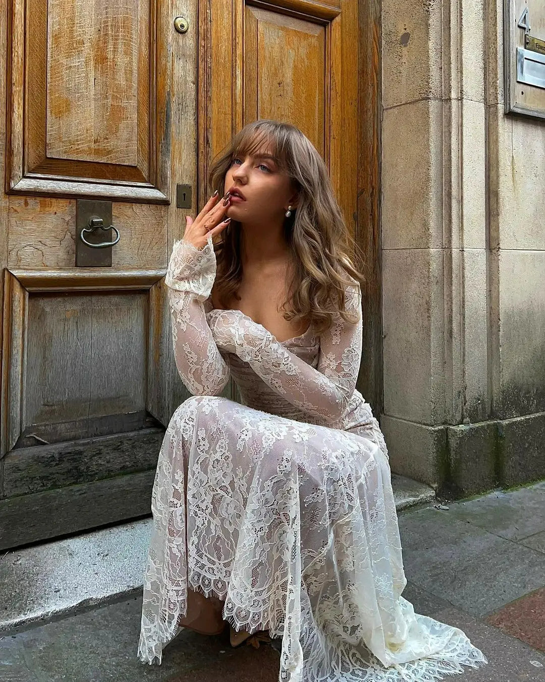 Beautiful women's long lace maxi dress, an elegant and sophisticated choice for a wedding guest.