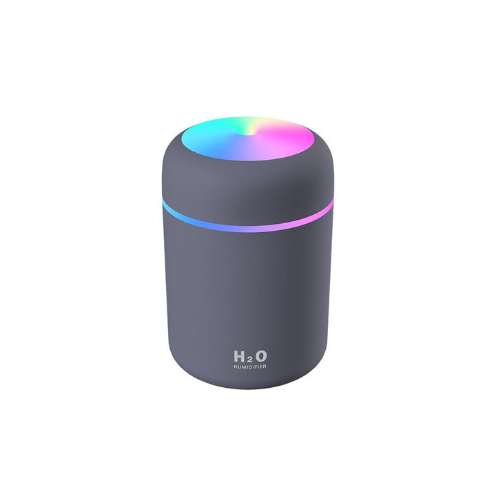 USB-powered mini humidifier, ensuring moisture balance for health and comfort anywhere.