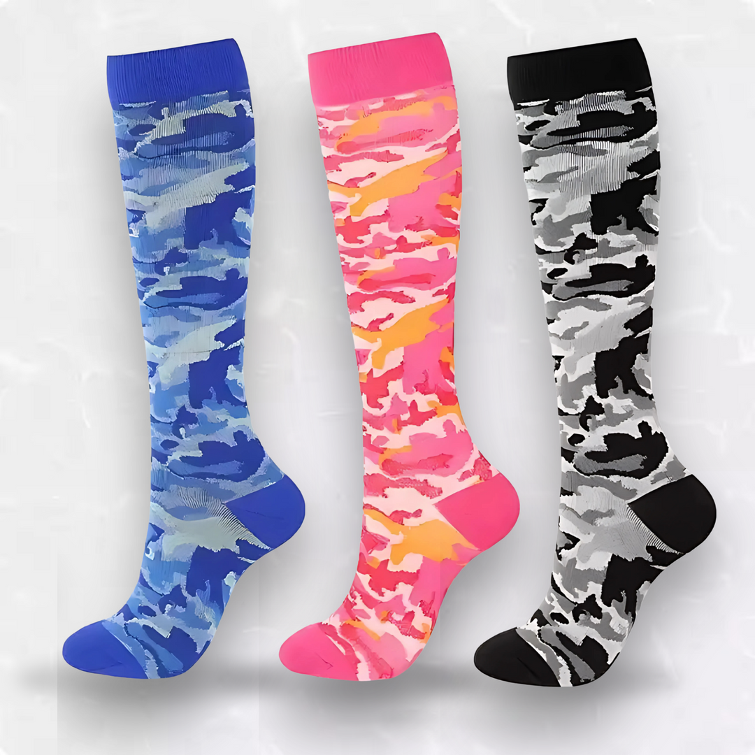 Unisex camo patterned compression socks for active comfort, support & improved circulation.