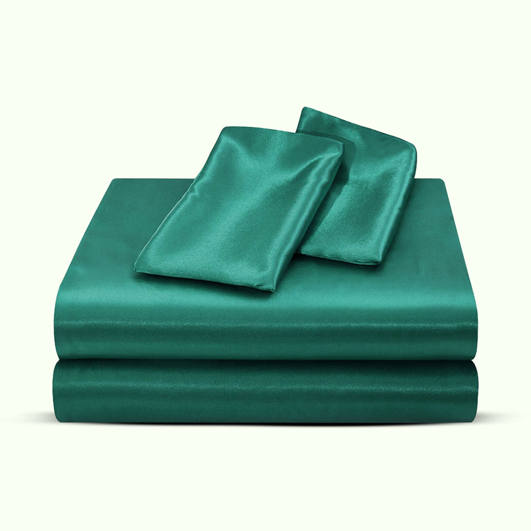 Indulge in luxury with this comfortable satin bed sheet set. Silky soft, deep pockets, perfect bedding.