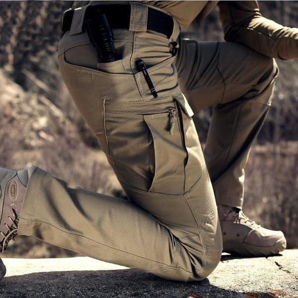 Versatile men's outdoor tactical cargo pants, designed for hiking, workwear, and adventure.