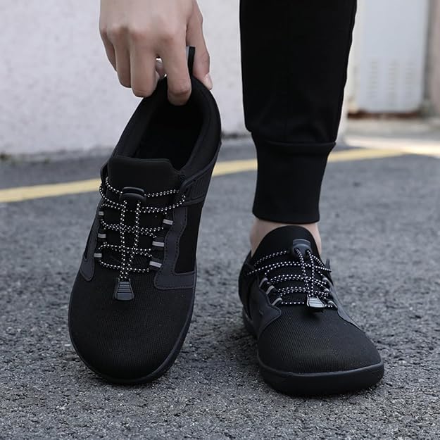 Men's & women's ergonomic shoes: flexible sole, wide toe box, comfort for natural walking.
