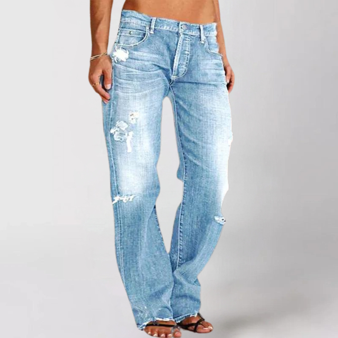 Stylish women's wide-leg jeans with a loose, comfortable fit for a trendy, relaxed look.
