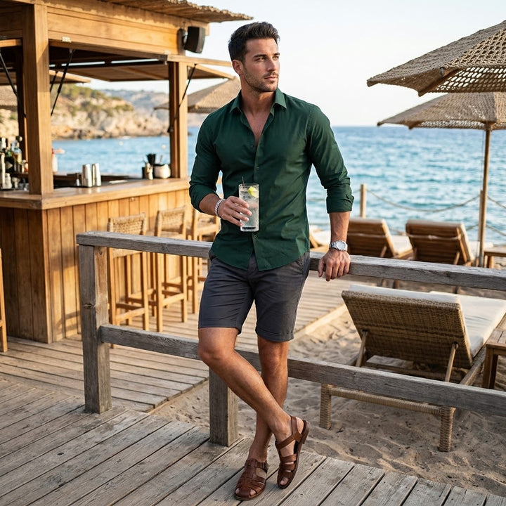 Versatile men's slim-fit casual shirt, ideal for everyday modern style and comfort.
