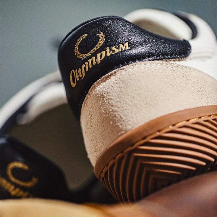 Stylish men's classic orthopedic sneakers, retro design for everyday comfort & walking.
