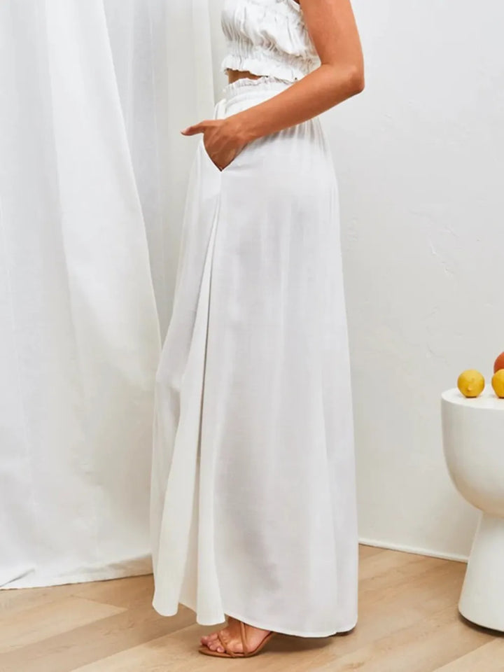 Stylish women's high waist wide leg pants, a perfect blend of modern comfort and elegance.