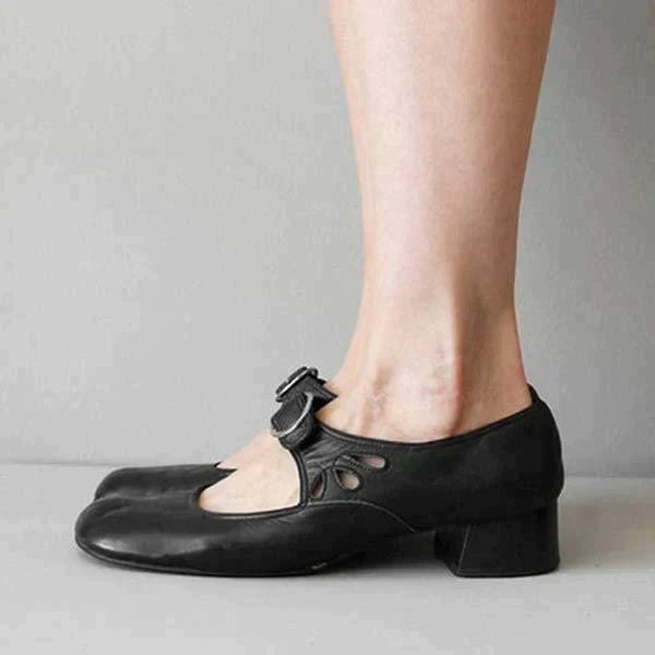 Versatile women's casual orthopedic sandals with arch support, great for summer everyday footwear.