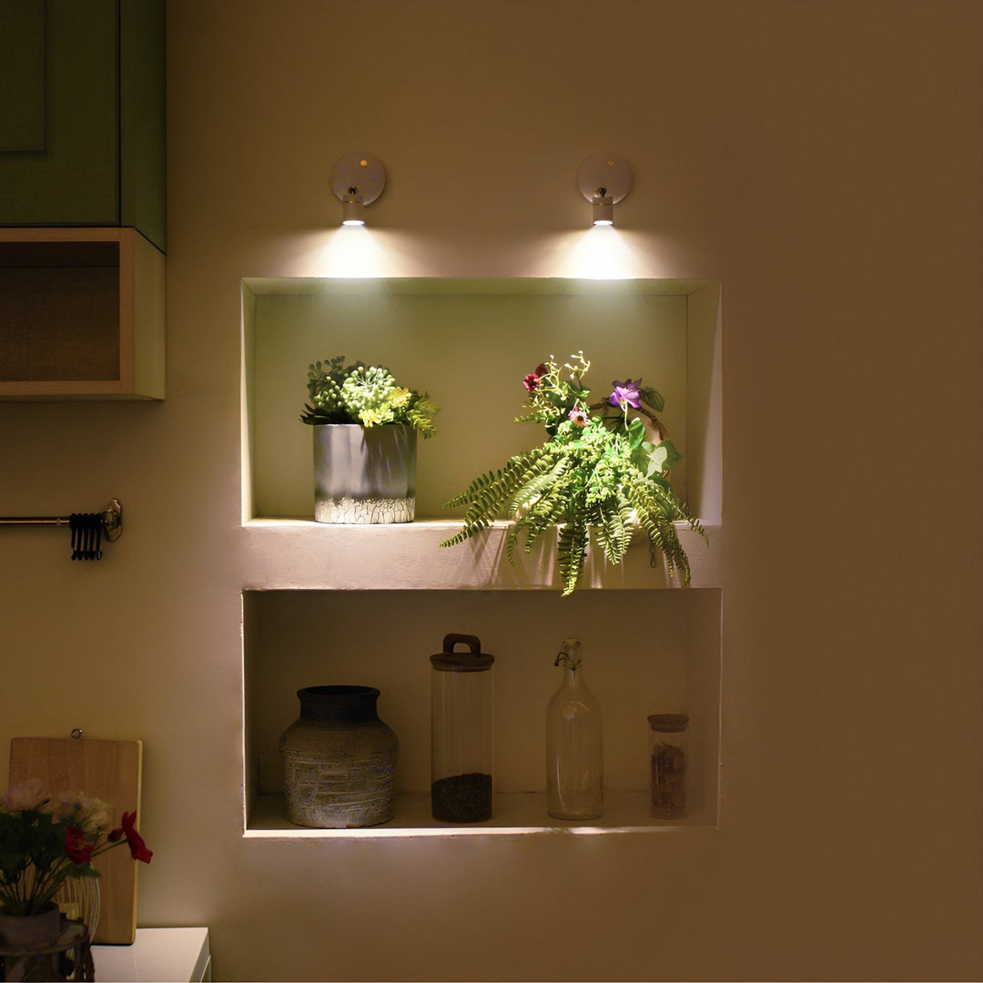 Dimmable LED accent light, wireless & rechargeable. Nvroome spotlight with remote control for versatile use.