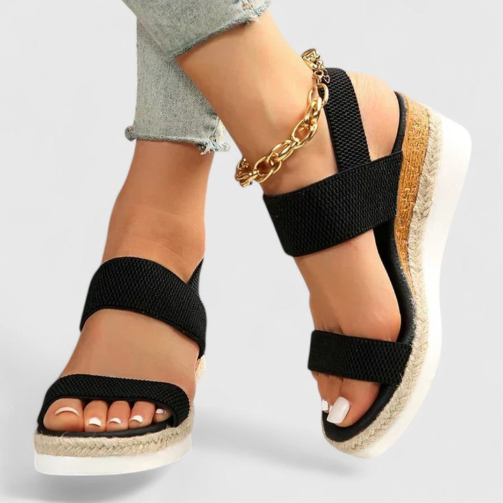 Supportive women's sandals, ideal for summer, with advanced arch support technology.