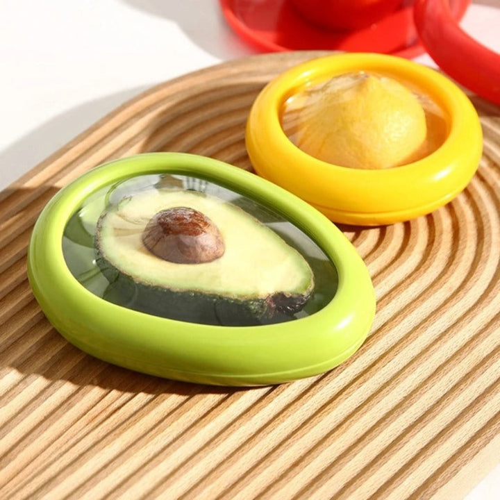 Keep food fresh longer with reusable silicone food covers. Ideal for fruit, vegetables, & leftovers, reducing waste.