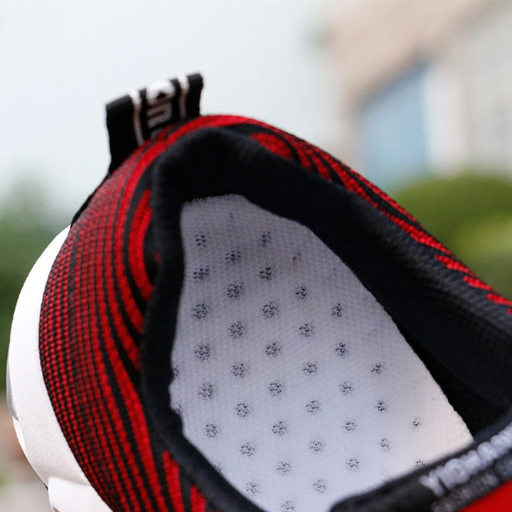 Comfortable men's orthopaedic sneakers with superior arch support for all-day walking.
