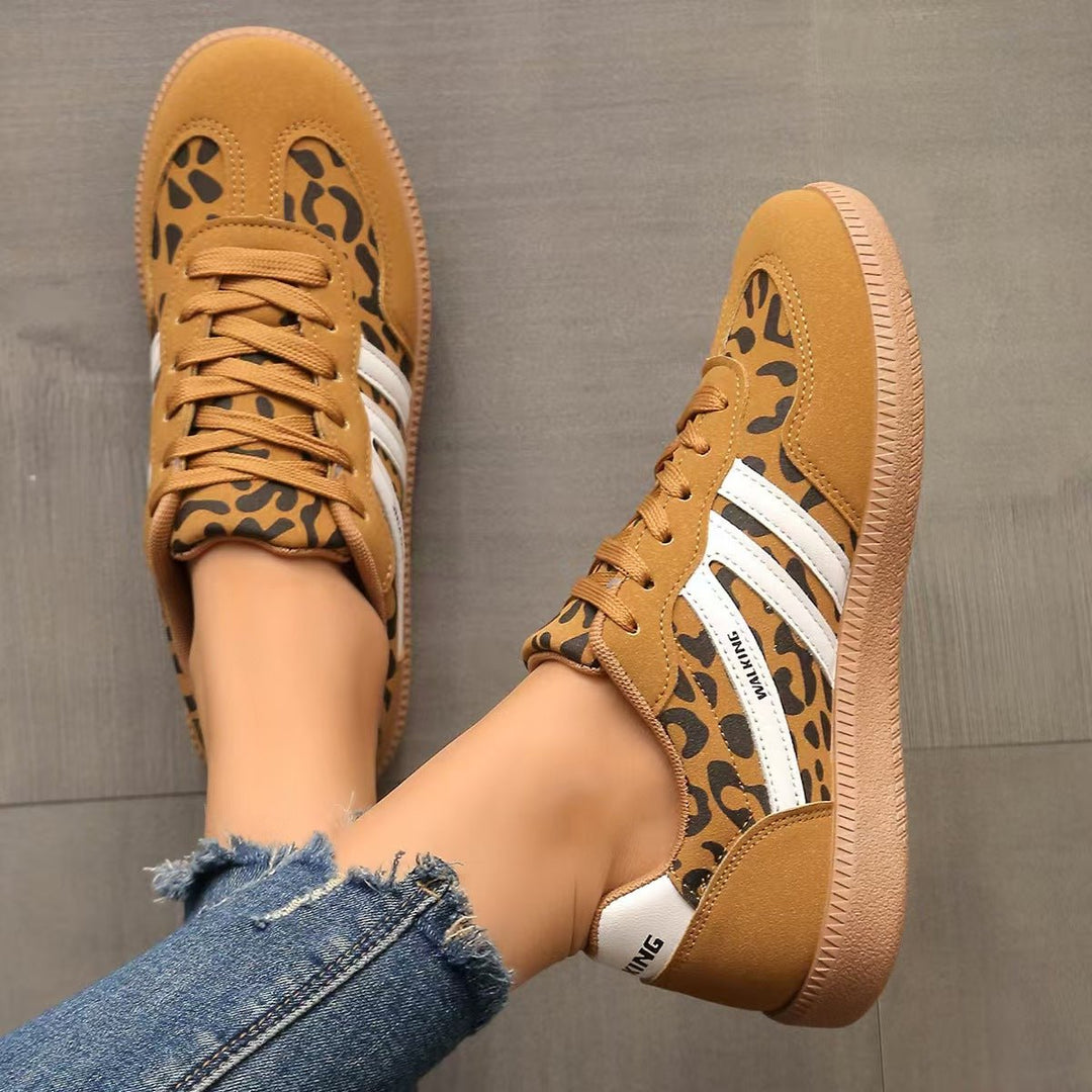 Comfortable women's orthopedic lace-up sneakers, wide fit for maximum support.