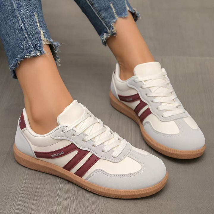 Orthopedic women's wide fit sneakers, ensuring excellent arch support.