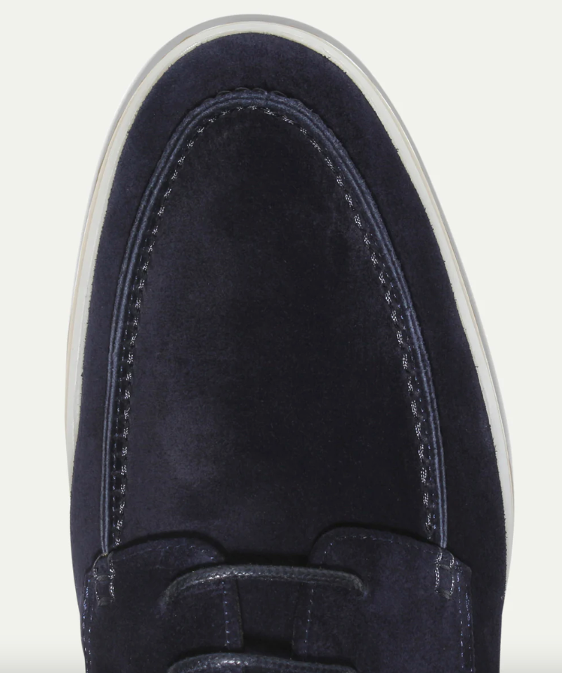 Smart casual men's slip-on loafers, elegant and breathable, suitable for any formal or casual occasion.
