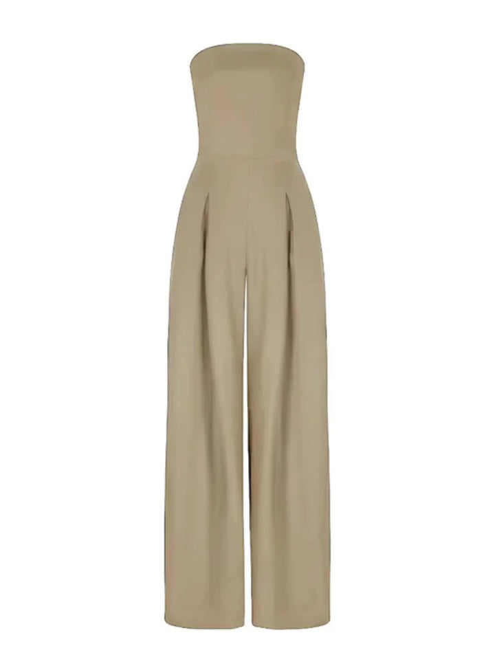 Simple yet elegant women's strapless wide leg jumpsuit, offering a sophisticated summer look. Easy to style and wear.