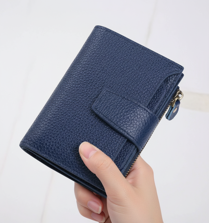Functional women's RFID-blocking leather wallet, compact and organized for cards & cash.