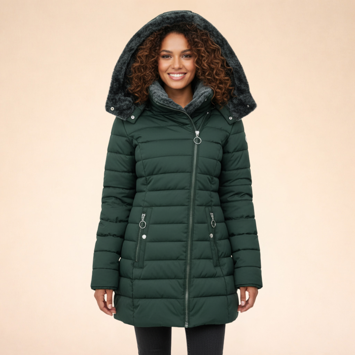 Chic women's puffer jacket for versatile winter fashion. Warm & elegant outerwear, perfect for everyday wear.