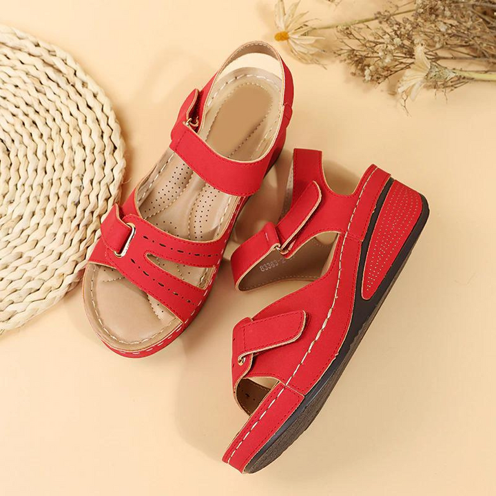 Casual women's summer sandals, orthopedic design for comfortable, supportive, and stylish warm-weather wear.