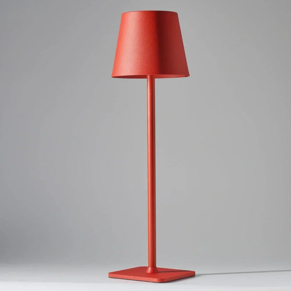 Versatile LED table lamp, modern, dimmable, rechargeable. Ideal for indoor/outdoor use.