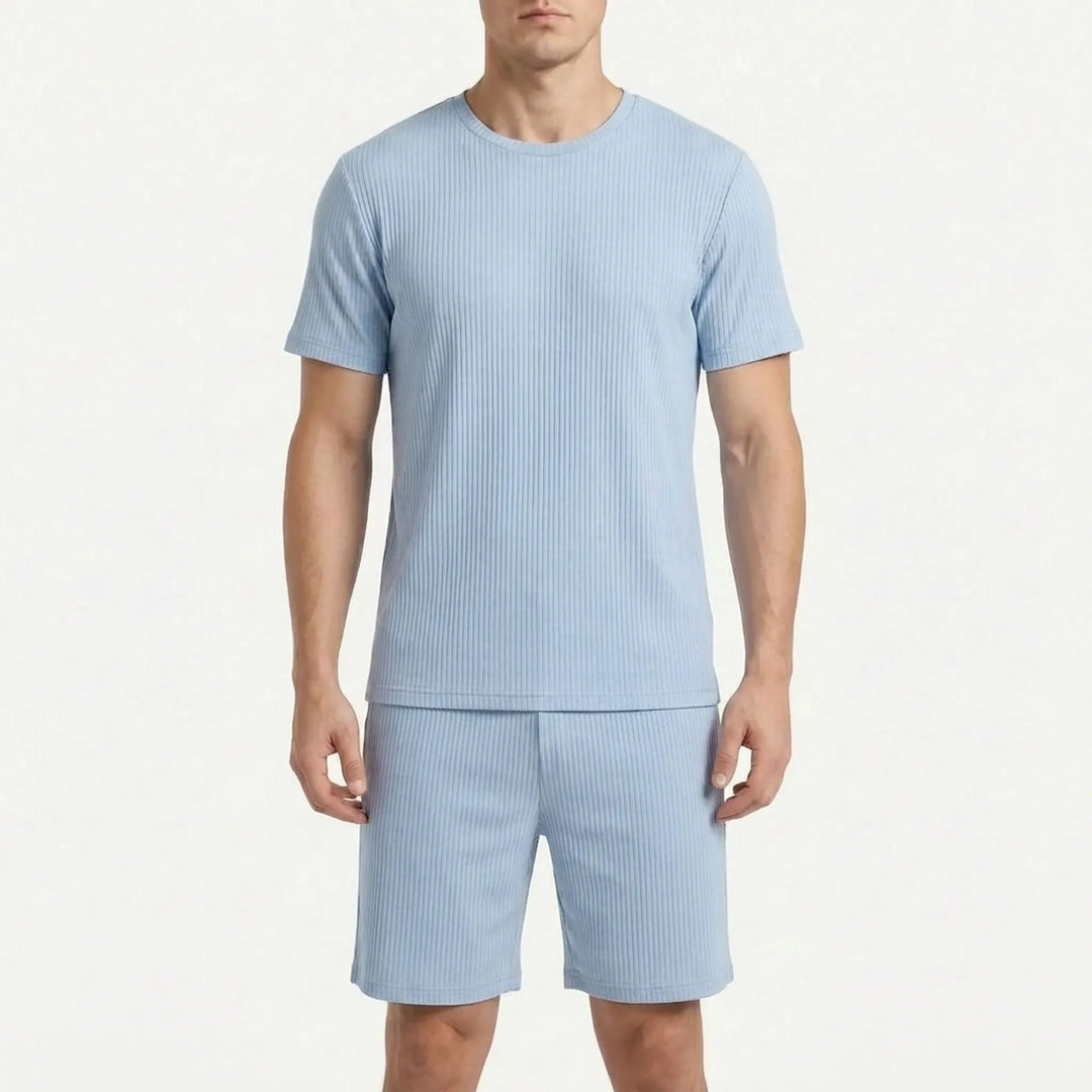 Ultra-comfortable men's lightweight ribbed pyjama set, short sleeve, ideal sleepwear for warm summer evenings.