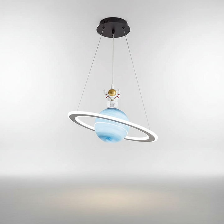 Enchanting LunaOrbit Planet Hängeleuchte, a modern kids room light and decorative celestial pendant.