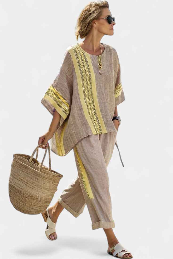 Trendy women's two piece outfit: contrast trim top & wide leg pants. Great for spring fashion & bohemian style.