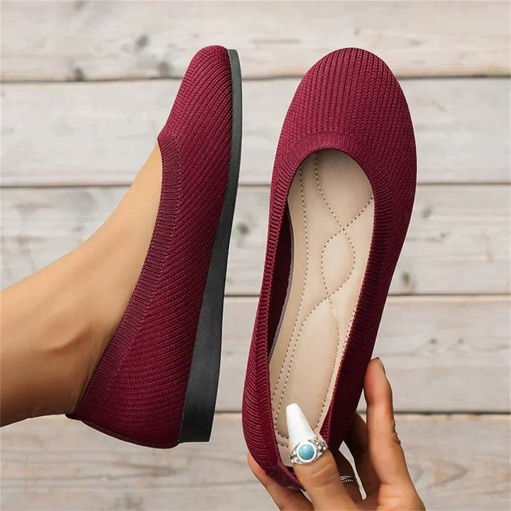 Close-up of the memory foam insole in comfortable women's ballet flats, ensuring foot pain relief.