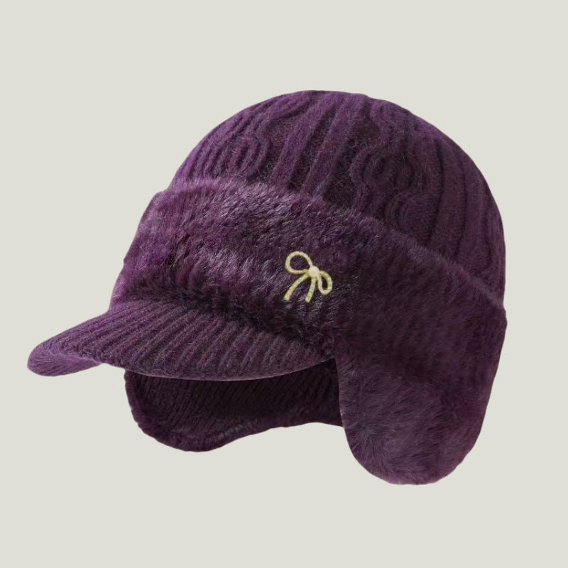 Unisex winter trapper hat, classic style, with soft ear flaps for ultimate warmth and head protection.