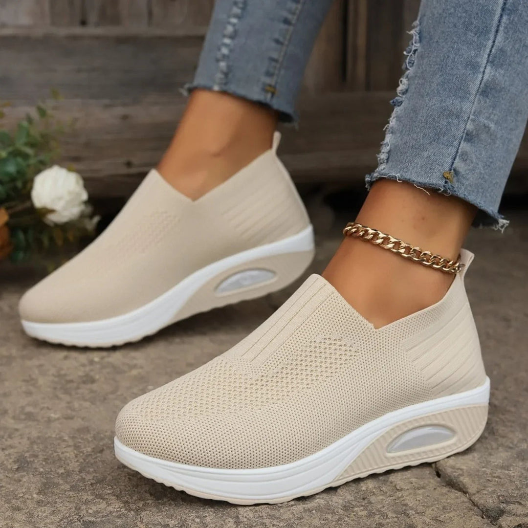 Effortless women's slip-on shoes, providing superior orthopedic arch support, cushioning & easy fit.