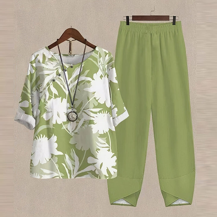 Comfortable women's two-piece outfit: half-sleeve top & pants. Effortless everyday style for spring and summer.