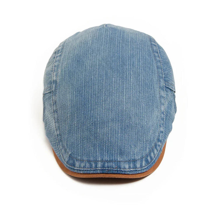 Stylish men's tweed flat cap, offering a timeless and versatile look for all seasons.