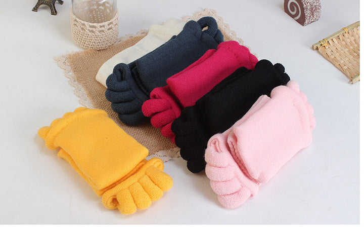 Soft unisex toe separator socks for daily foot wellness & comfort.
