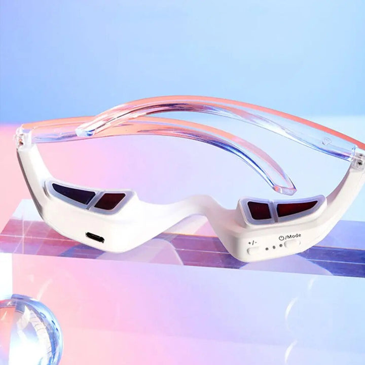 Beauty tool: under eye massager for reducing puffiness and diminishing dark circles.