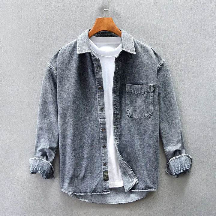 Comfortable men's warm shirt jacket, perfect for layering & all-day comfort in cold weather.