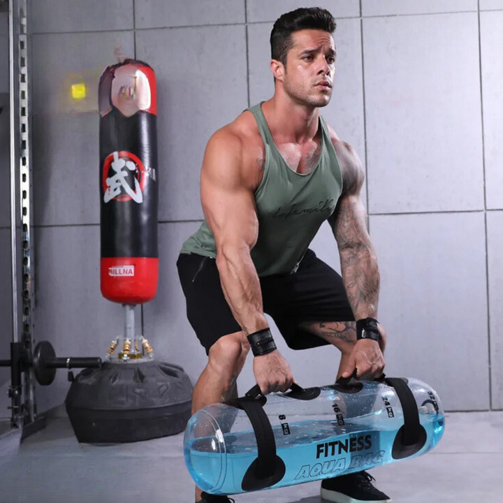 Unisex water-filled power bag for dynamic strength & stability training. Enhances core & balance workouts.
