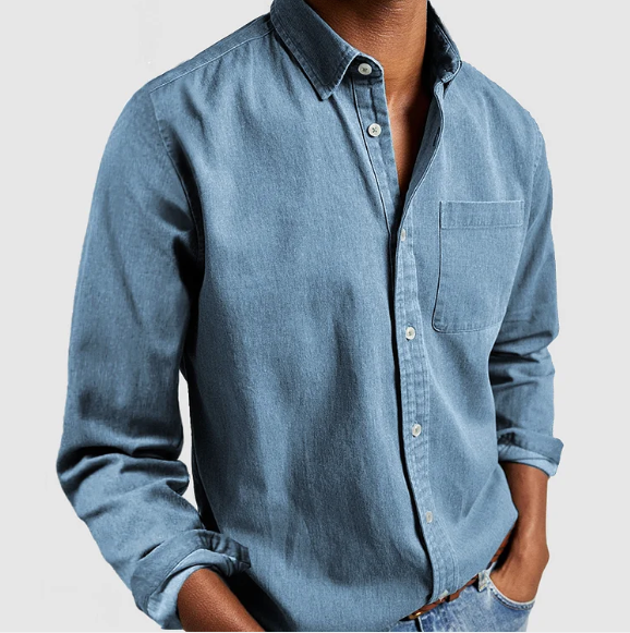 Versatile men's long-sleeve button-up shirt, bringing style to everyday and smart casual fashion.