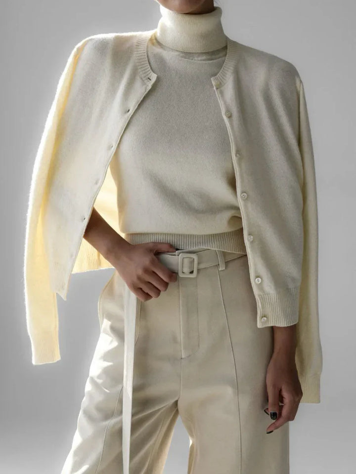 Women's comfortable turtleneck sleeveless top, perfect for all-day chic.