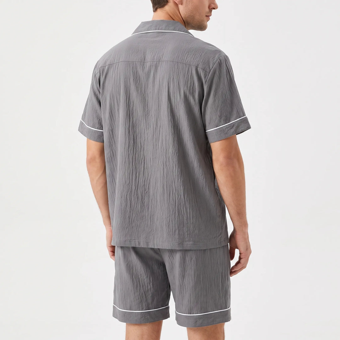 Breathable men's short-sleeve summer pajamas, lightweight sleepwear set for comfortable warm nights.