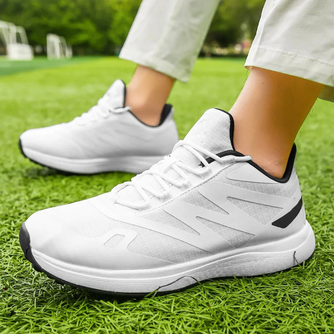 Men's comfortable golf shoes with air cushion for superior support & breathable upper.