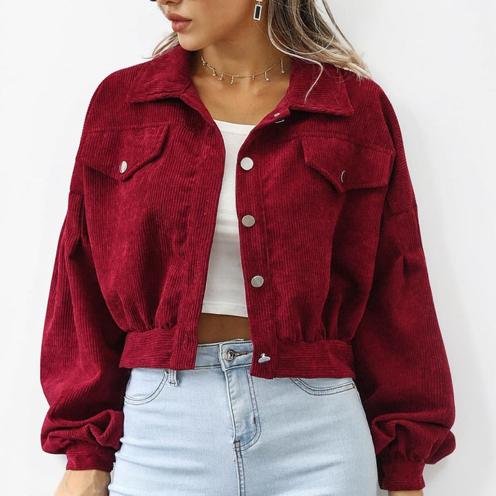 Fashionable women's cropped casual coat, button front, perfect for spring layering and everyday style.