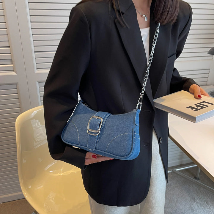 Everyday versatile women's shoulder bag with a smart buckle, easily converts to a crossbody handbag.