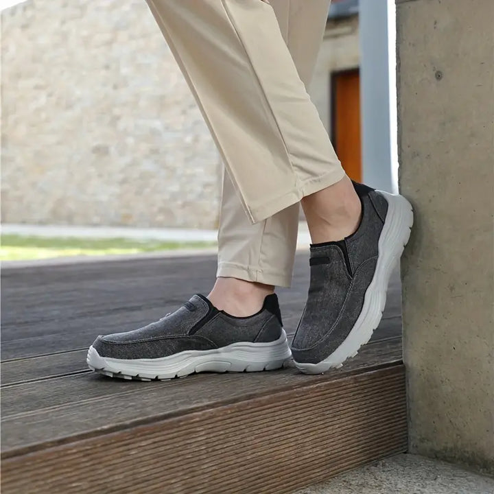 Men's ultra-light slip-on loafers, perfect for all-day comfort. Ideal casual walking shoes.